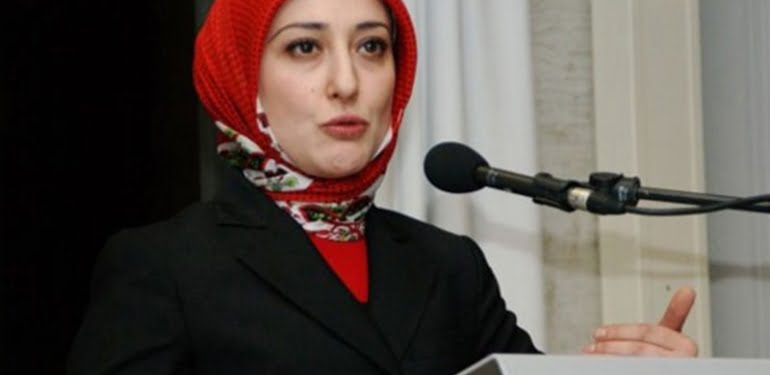 Yandaş medyada mahalle karıştı: Şerefsizsin… çirkinleşmişsin…