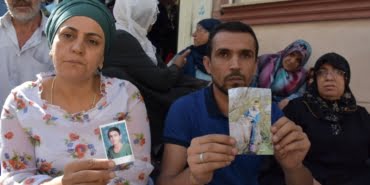 Diyarbakır annelerinin oturma eylemine katılım sürüyor