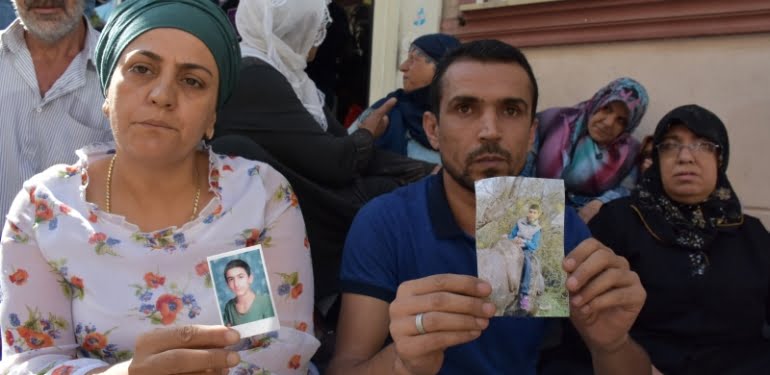 Diyarbakır annelerinin oturma eylemine katılım sürüyor