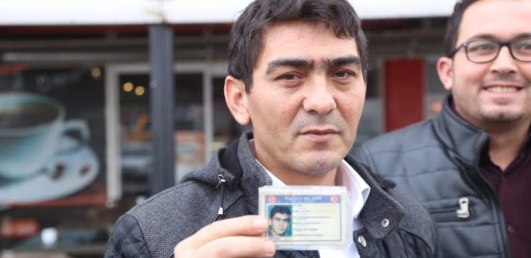 Alkollü olmadığını raporla kanıtlayan sürücü el konulan ehliyetini geri aldı