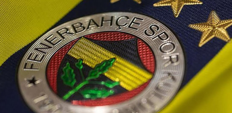 Fenerbahçe’de ‘nargile skandalı!’ Gönderiliyor…