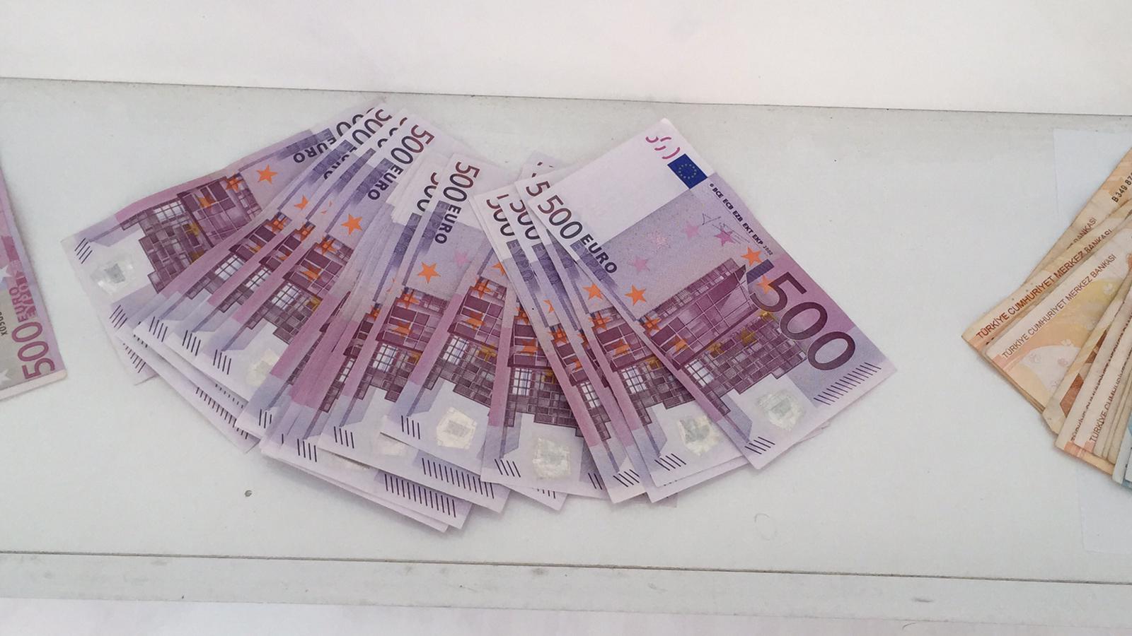 4-milyon-795-bin-euroluk-soygun-yapan-guvenlikci-kuru-ekmek-yemis_8939_dhaphoto4