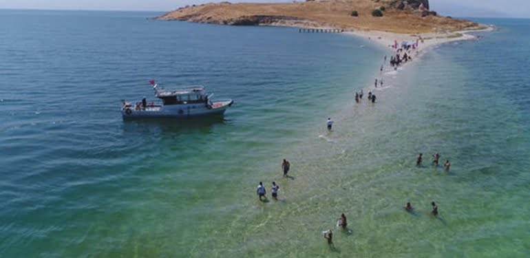 Antik yoldan su altı yürüyüşü