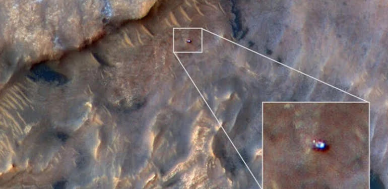 NASA ‘Kızıl Gezegen’in yeni fotoğraflarını paylaştı