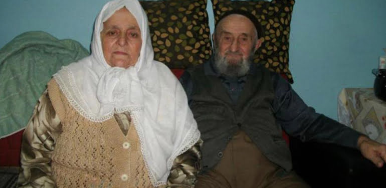 72-yillik-cift-49-saat-arayla-oldu-yan-yana-defnedildi-veryansintv