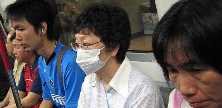 Japonya’nın Vuhan’dan uçakla tahliye ettiği vatandaşı hastalandı!