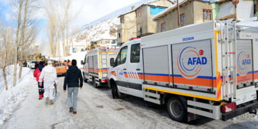 VAN-CIG-ARAMA-KURTARMA-DEVAM-EDIYOR