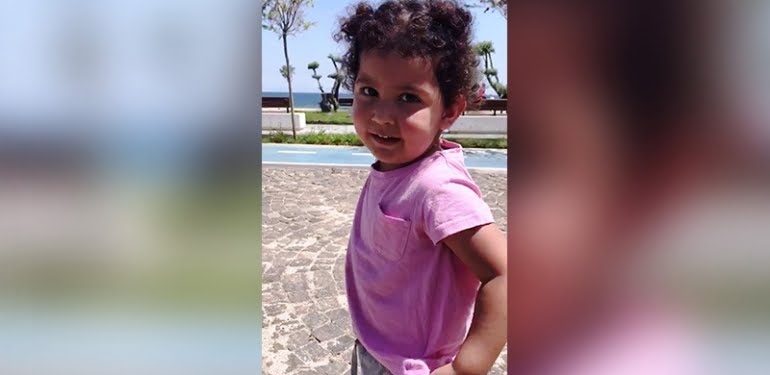 Denize gidebilmek için polise pamuk şeker teklif etti