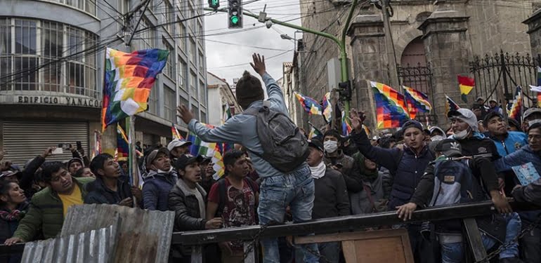 Bolivya'da muhalefetin sokak gösterileri ve ordunun baskısıyl