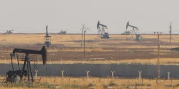 abd-askerlerinden-petrol-kuyulari-cevresinde-devriye_5438_dhaphoto5-e1572530134830