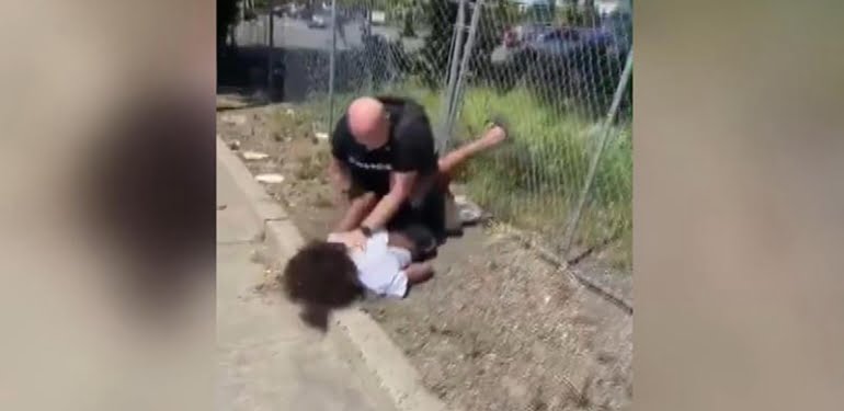 ABD’de polisin 14 yaşındaki çocuğa işkencesi kameralarda