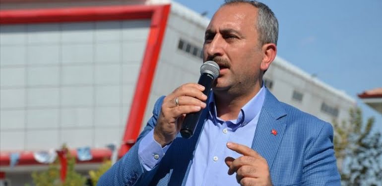 Yandaş basında ‘maklube’ krizi sürüyor! Bakan Gül’ü Erdoğan’a şikayet ettiler