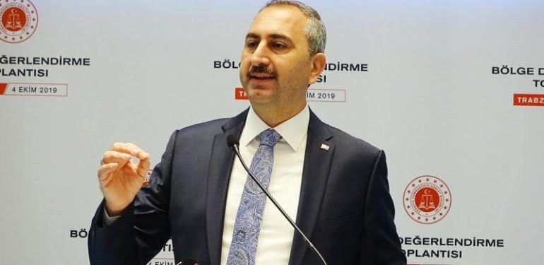 adalet-bakani-gul-e1570182716833