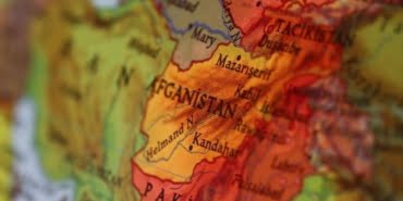 afganistan-da-patlama-caniler-cocuklari-hedef-aldi
