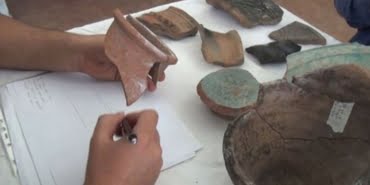 ahlat-taki-kazilarda-bes-bin-yillik-seramikler-kesfedildi