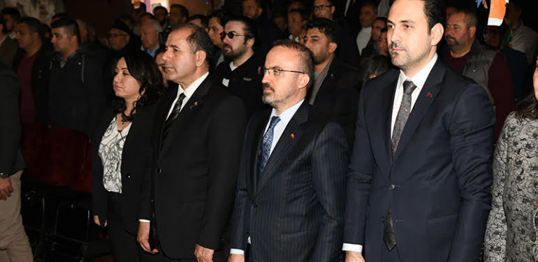 AKP’li Turan’dan flaş iddia: 100 belediye başkanı AKP’ye geçecek