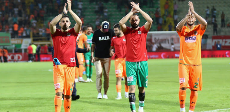 Süper Lig'in 8. haftasında Aytemiz Alanyaspor ile Çaykur Rize