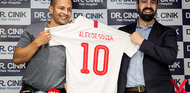 Alex de Souza: Fenerbahçe’ye ne zaman çağrılırsam gelirim