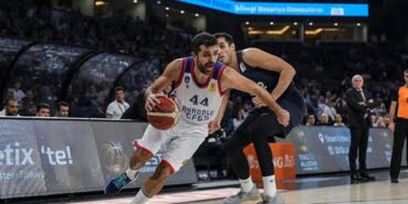 anadolu-efes-2-gun-arayla-ikinci-kez