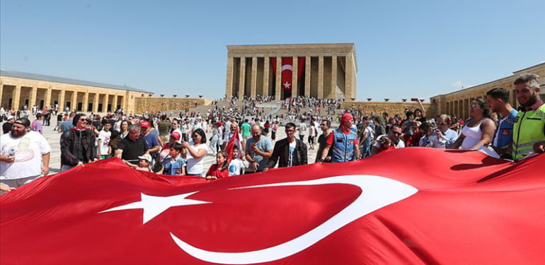 Anıtkabir doldu taştı