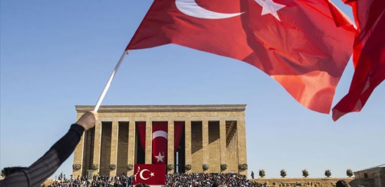 10 Kasım’da Anıtkabir’e ziyaretçi akını