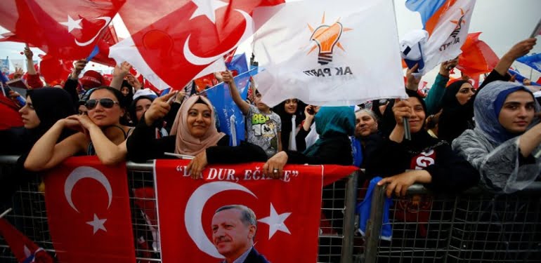 AKP oylarına ‘kadın’ darbesi