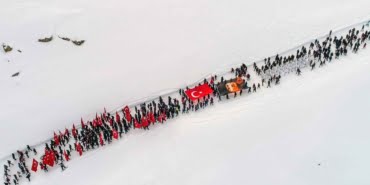 antalyalilar-sarikamis-sehitleri-icin-yurudu_6450_dhaphoto9