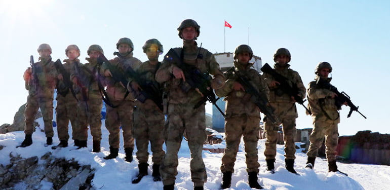 Tendürek Dağı’nda eksi 35 derecede vatan savunması