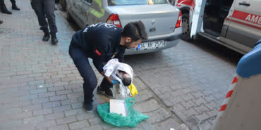 avcilarda-copte-yeni-dogmus-bebek-bulundu-veryansintv