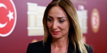 aylin-nazliaka