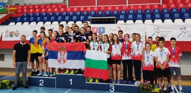 badmintonda-balkanlardan-5-madalya_3743_dhaphoto5