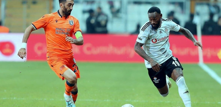 Başakşehir Beşiktaş’ı eski golcüsüyle vurdu