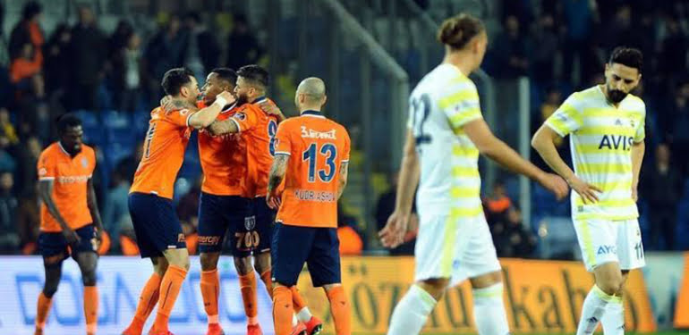 Gözler Medipol Başakşehir – Fenerbahçe maçında