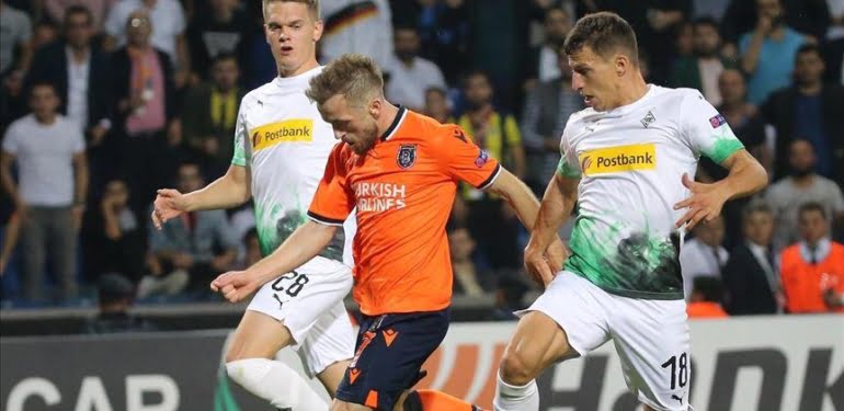 Medipol Başakşehir sahasında bir puana razı oldu
