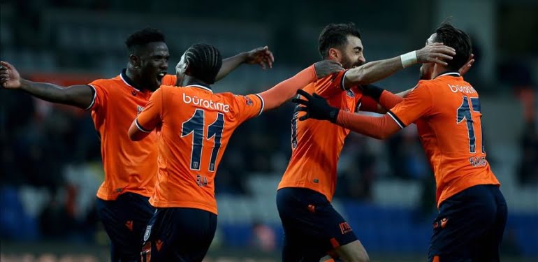Başakşehir zirve yarışını sürdürüyor