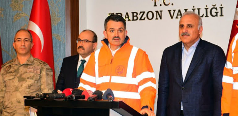 Pakdemirli: Karadeniz’deki tüm yangınlar kontrol altına alındı