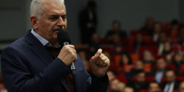 Eski TBMM Başkanı ve AK Parti İzmir Milletvekili Binali Yıld