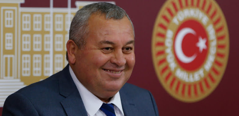 MHP’li vekili kürsüden indirdiler