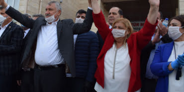 ceyhan-belediyesinde-yeni-baskan-hulya-erdem-_6290_dhaphoto3