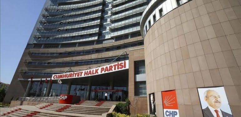 AYM’nin ‘Çoban’ı FETÖ’den atıldı, CHP’de işe başladı