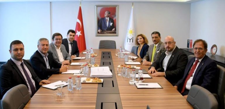 CHP ve İYİ Parti heyetleri buluştu
