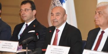 chpli-buyuksehir-belediye-baskanlari-izmirde-toplandi-2-_1035_dhaphoto10-e1572628688452