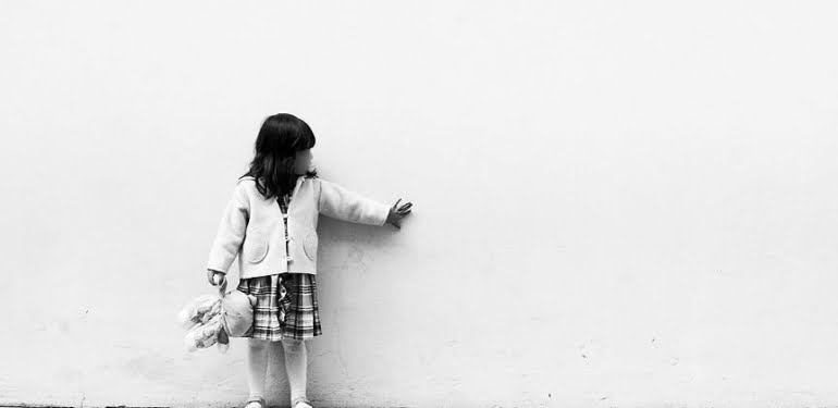 Pedofili, cinsel istismar ve gericilik