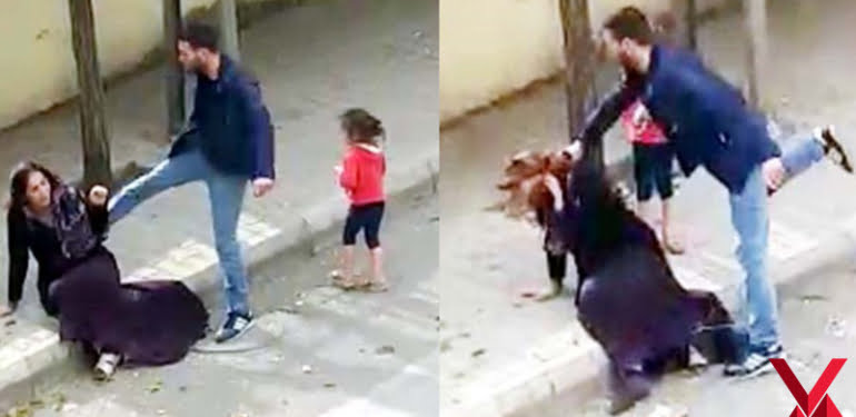 Sokak ortasında eşinden şiddet gören kadın evine döndü