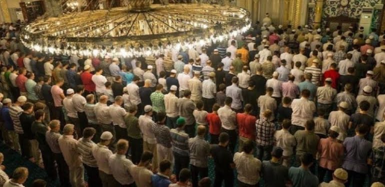 cuma-namazi-1