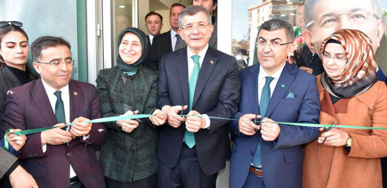 Erdoğan, Davutoğlu’nun telefonuna çıkmamış