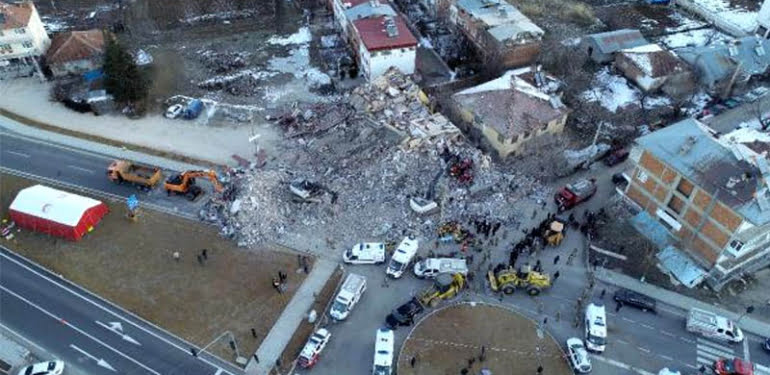 Elazığ’ın Maden ilçesine bağlı Gezin köyünde çalışmalar devam ediyor