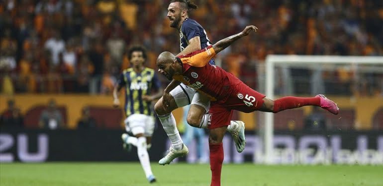 Galatasaray-Fenerbahçe karşılamasında gol sesi çıkmadı