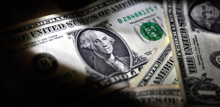 Dolarda yılın zirvesi!
