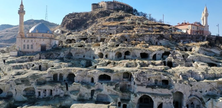 Dünyanın en büyük yeraltı şehri Türkiye’de